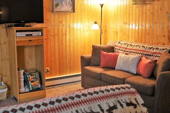 Ferienhaus (Windsor Hill C23, Waterville Valley) | Wohnzimmer | Flachbildfernseher
