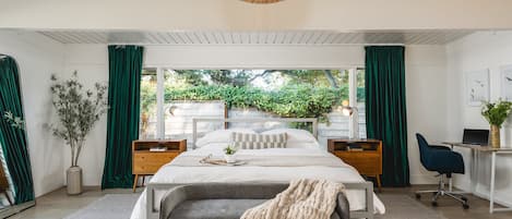 3 soverom, skrivebord, strykejern/-brett og wi-fi (inkludert)