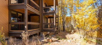 Aspen Grove Getaway - Walk to Northstar!