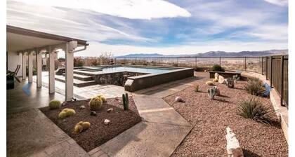 Pool Home with Views that go on forever! Have YOUR OWN PRIVATE OASIS!!