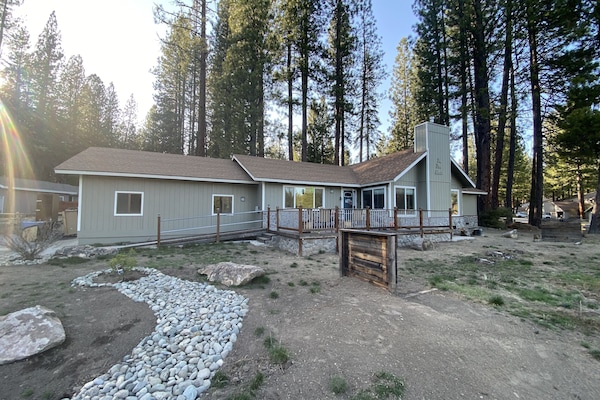 Fully remolded home centrally located within Plumas Pines