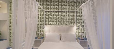 2 Schlafzimmer, Schreibtisch, Bügeleisen/Bügelbrett, Reisekinderbett