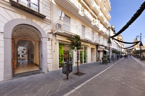 Exterior - Design Holiday Home in Sorrento city center (Sorrento)