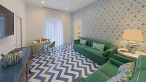 Unclassified image, 5 of 46, button - Luxury Four Bedroom Home (Sorrento)