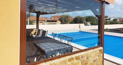 Villa Casa Del Sol 3 Bedrooms With Private Solar Covered Pool 12m x 6m WiFi