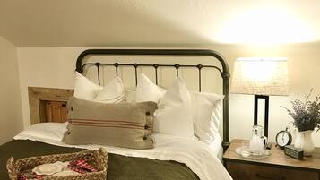 1 chambre, bureau, fer et planche à repasser, Wi-Fi