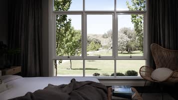 7 bedrooms, iron/ironing board, travel cot, free WiFi