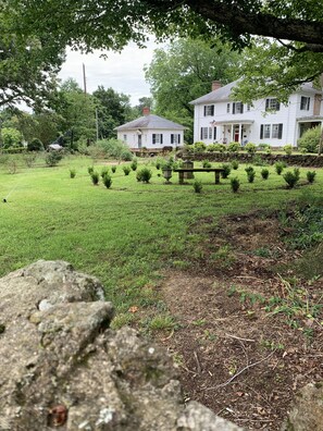 Exterior - The Peete House and Garden (Warrenton)