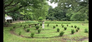 Property grounds - The Peete House and Garden (Warrenton)