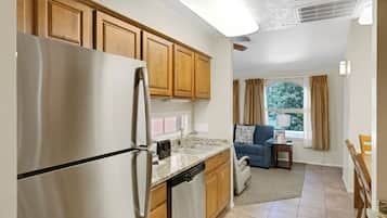 Condo, 2 Bedrooms | Private kitchen | Full-size fridge, microwave, oven, stovetop