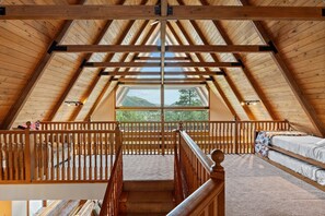 Interior - Spacious Luxury Home Close to Downtown and Ski, Private Hot Tub, Amazing Views (Durango)