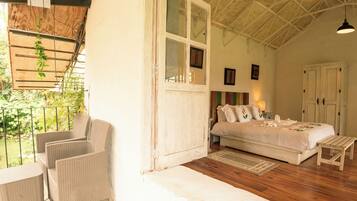 Habitación Deluxe, 1 cama Queen size, baño en la habitación, vista al valle | Terraza o patio