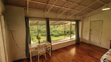 Traditional Double Room | Premium bedding, down comforters, individually decorated, rollaway beds