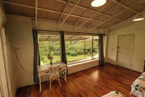 Traditional Double Room | Premium bedding, down comforters, individually decorated, rollaway beds