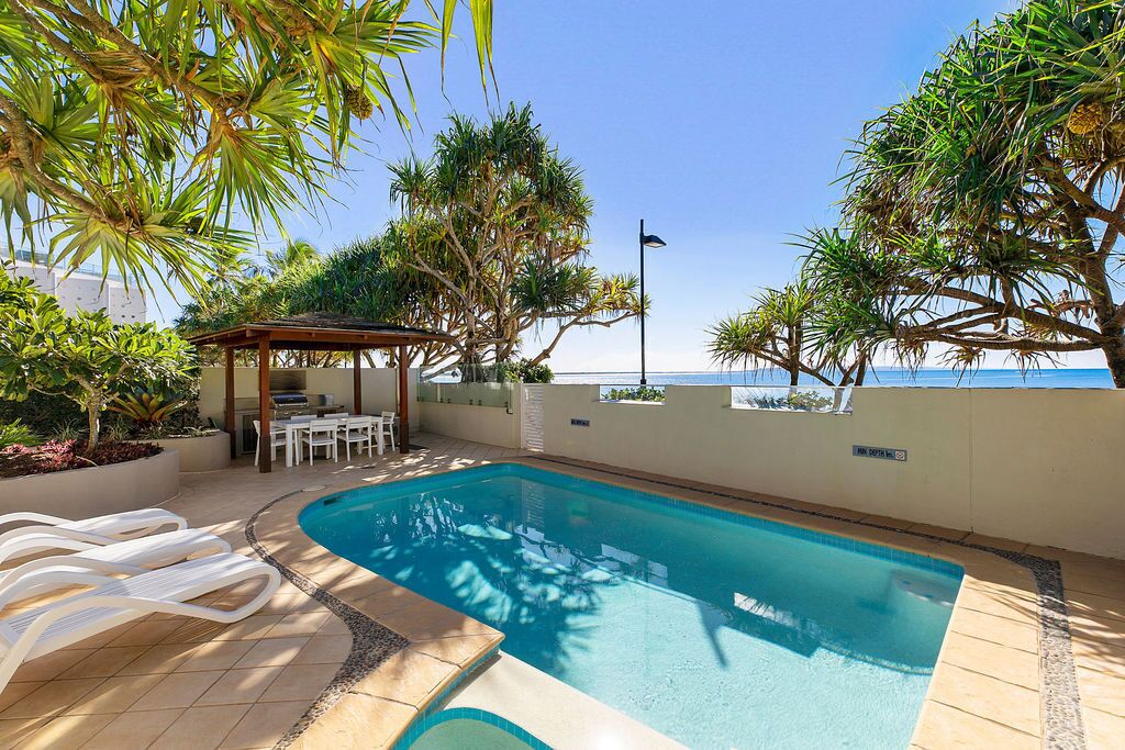 Located on Noosa Main Beach - Portofino 2 — image 3