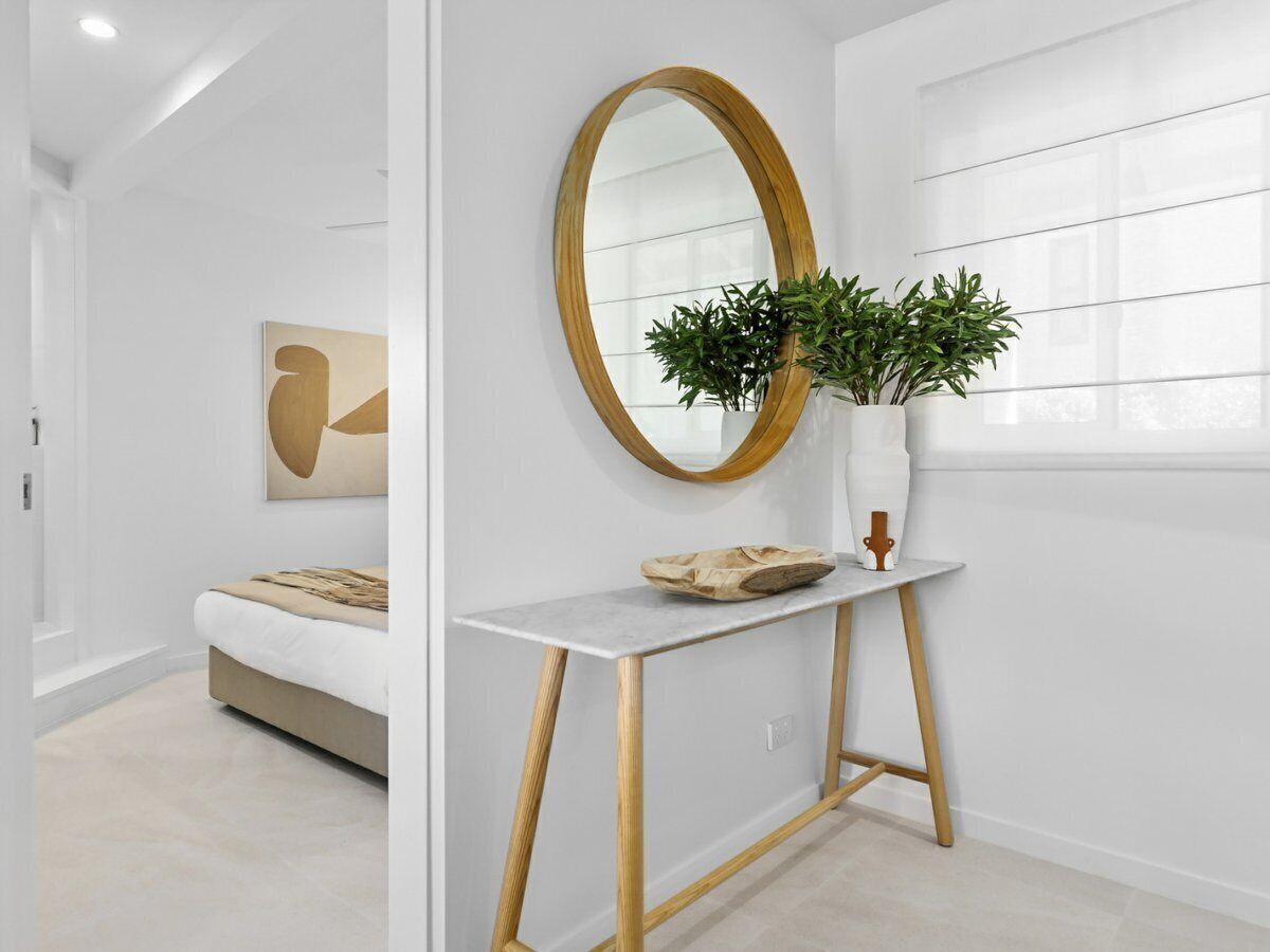 Portofino 8 - BEACHFRONT COMPLEXSTUNNINGLY RENOVATED PENTHOUSE — image 18