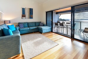 アパートメント | リビング エリア