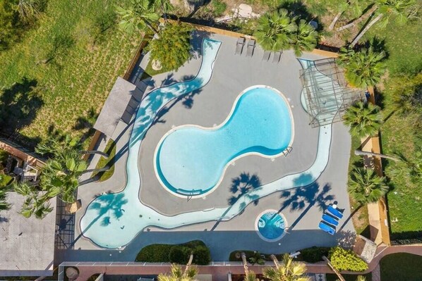 Pool - 2 Bed 2 Bath Condo by Beach with Resort Pool (South Padre Island)