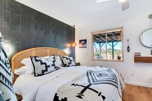 4 habitaciones, escritorio, tabla de planchar con plancha y wifi 