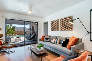 TV, Netflix, streaming services, offices