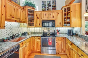 Kühlschrank, Herdplatte, Geschirrspüler