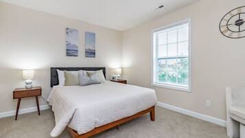 2 sovrum, strykjÀrn/strykbrÀda, wi-fi och sÀngklÀder