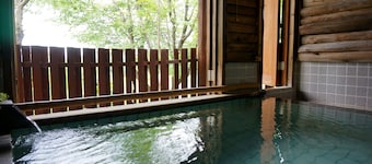 A high-quality plateau life like your own home ... A natural hot spring flowing, one private plateau villa