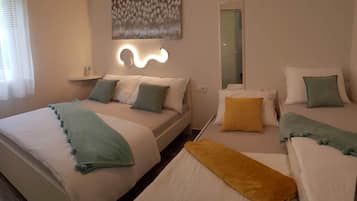 1 bedroom, WiFi, bed sheets