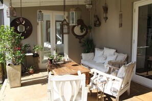 Terrace/patio - Gorgeous Designer Home in Beautiful Estate (Cape Town)