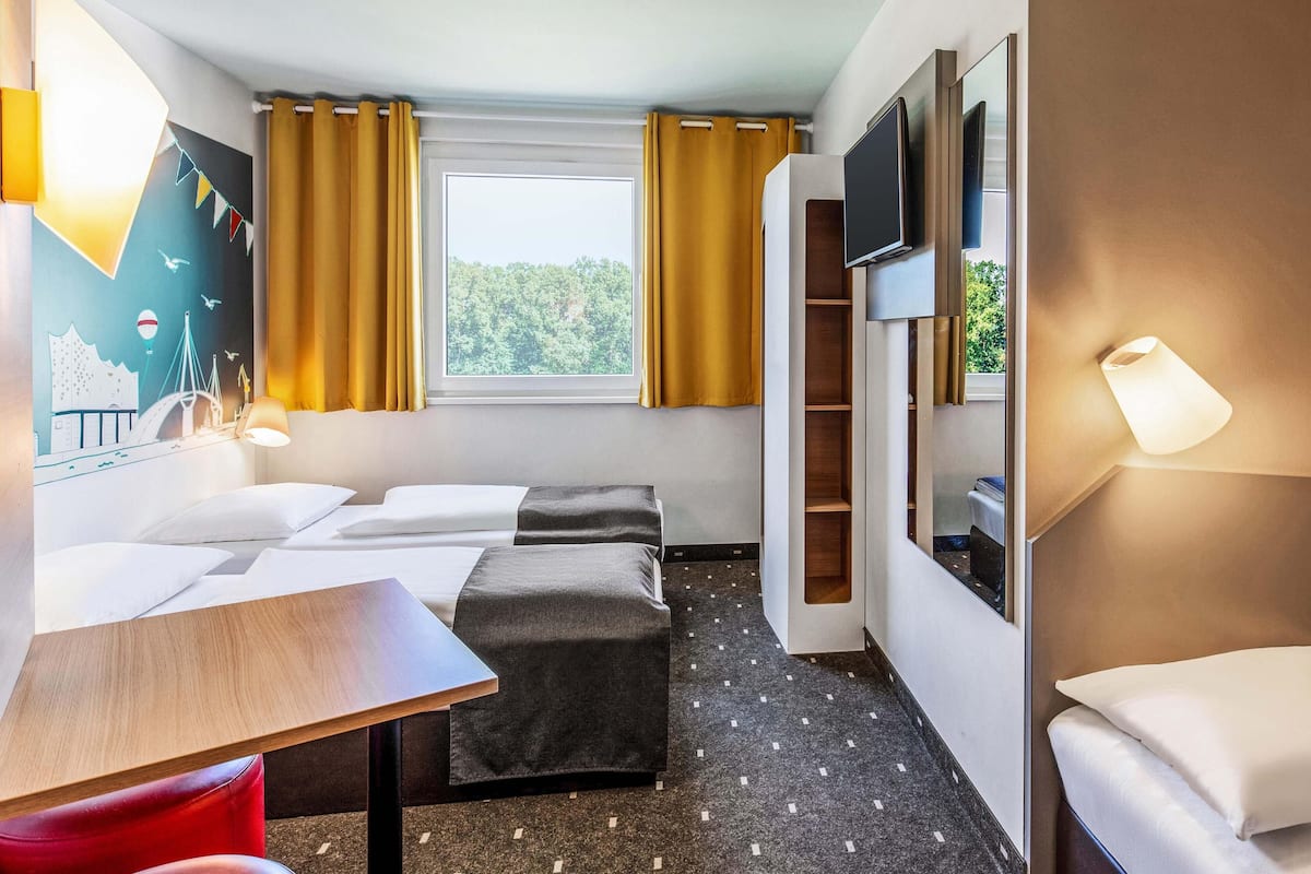 Chambre Triple | Literie hypoallergénique, bureau, chambres insonorisées, Wi-Fi gratuit