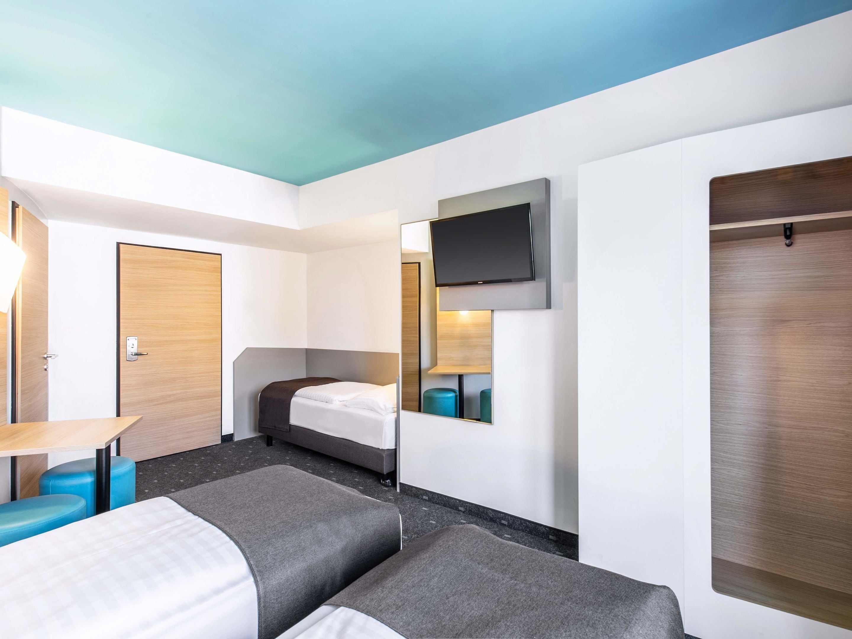 Triple Room | Hypo-allergenic bedding, desk, soundproofing, free WiFi