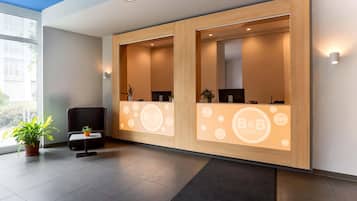 Hypo-allergenic bedding, desk, soundproofing, free WiFi