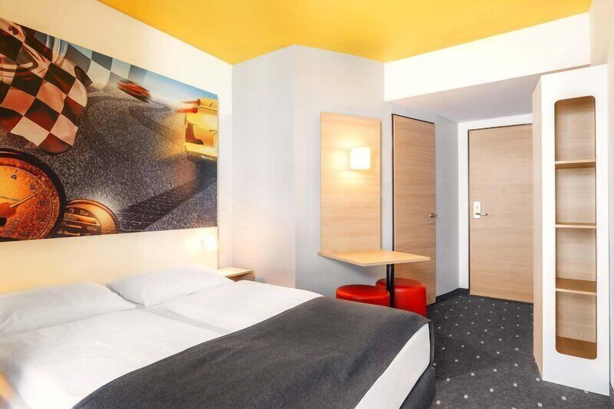 Double Room | Desk, soundproofing, free WiFi, bed sheets