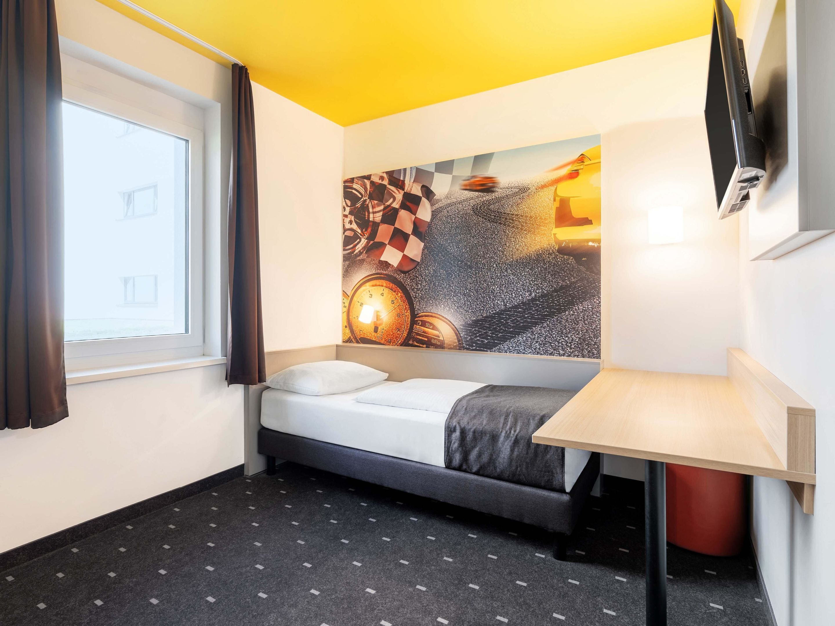 Foto - B&B Hotel Stuttgart-Zuffenhausen
