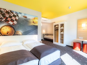 1 bedroom, desk, soundproofing, free WiFi