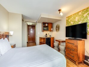 1 habitación, tabla de planchar con plancha y wifi 