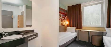 เครื่องนอนป้องกันสารก่อภูมิแพ้, โต๊ะทำงาน, ห้องเก็บเสียง, Wi-Fi ฟรี