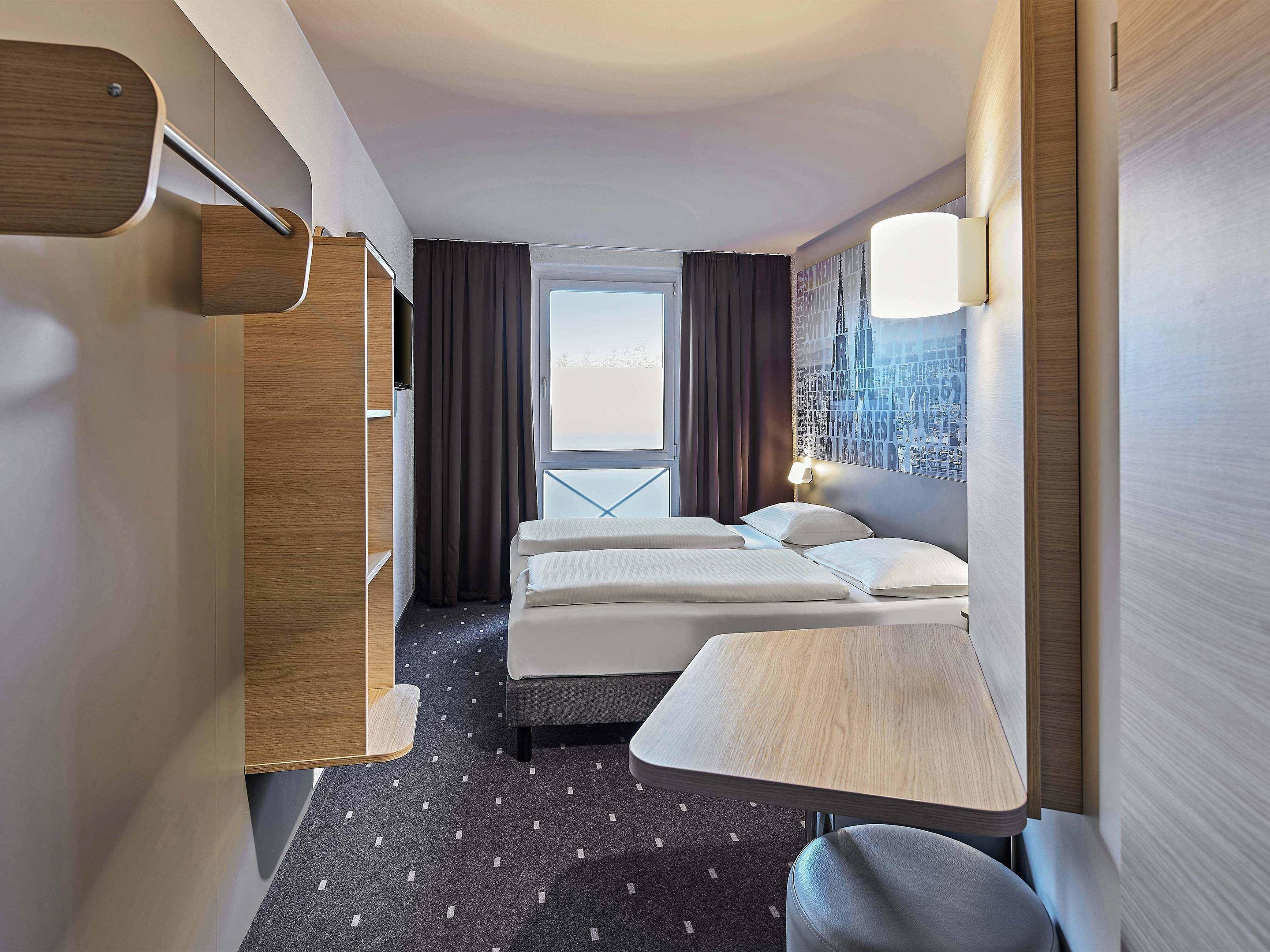 Literie hypoallergénique, bureau, chambres insonorisées, Wi-Fi gratuit