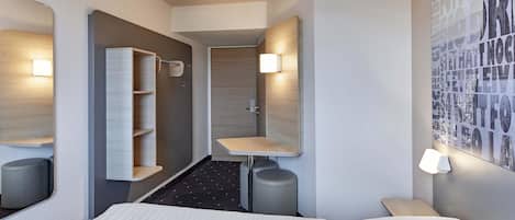 Literie hypoallergénique, bureau, chambres insonorisées, Wi-Fi gratuit