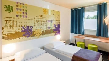 Twin Room | Hypo-allergenic bedding available, desk, soundproofing, WiFi (free)