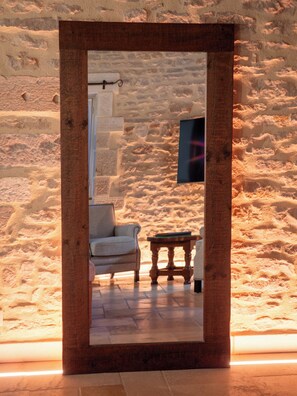 Deluxe Room | Bar mini, dihias secara berasingan 