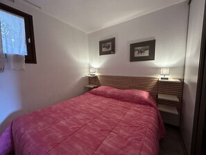 1 bedroom, WiFi - Ski-in/Ski-out Apt for 6, Pets Welcome, Parking Included (Montgenèvre)