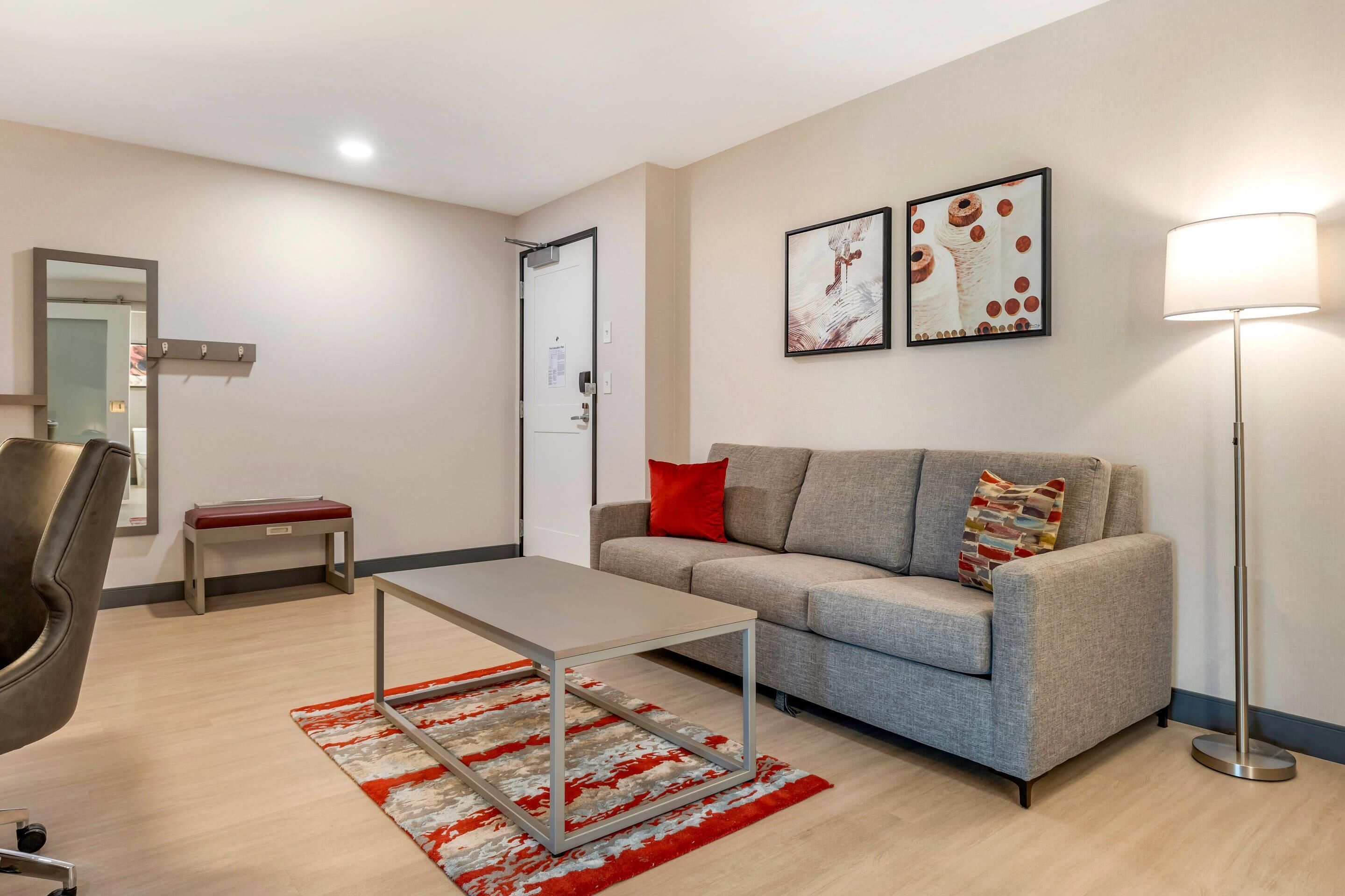 suite, 1 king bed, non smoking | desk, laptop workspace, blackout curtains, soundproofing