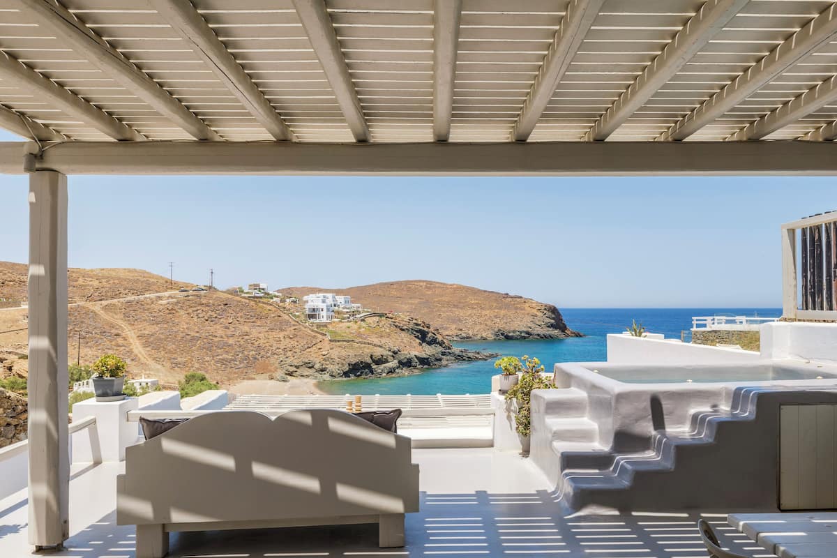 Appartement Panoramique, bain à remous, vue mer | Vue sur la plage/l’océan