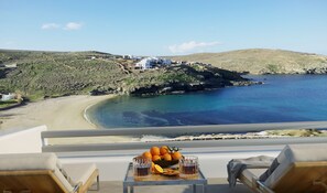 Exclusieve villa, privézwembad, uitzicht op zee | Uitzicht vanaf balkon