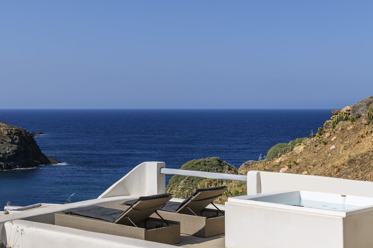 Superior Villa, Hot Tub, Sea View | Pemandangan balkoni