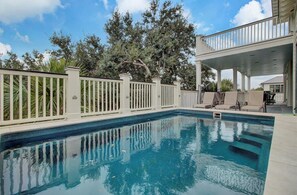 Pool - 13 57th Avenue by AvantStay | Rooftop, Decks + Pool! (Isle of Palms)