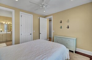6 bedrooms, iron/ironing board, free WiFi, bed sheets