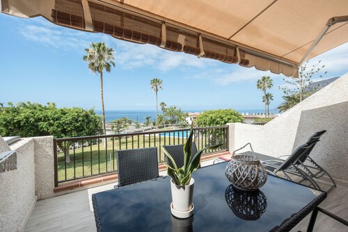 Cosy Apartment “Acantilados” close to the Sea with Sea View