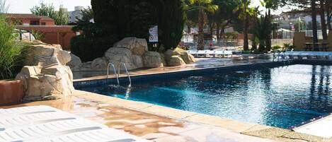 Innenpool, AuĂenpool